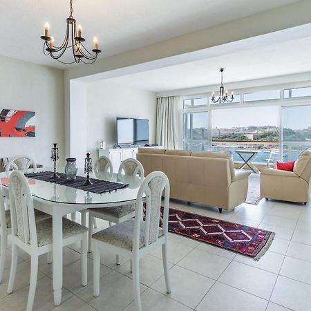 Stunning - Seafront 3-Bedroom 6Th Floor Sliema Kültér fotó